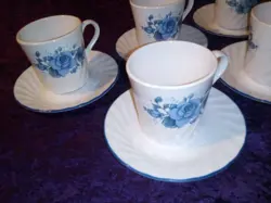 MUGS SAUCERS