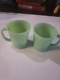 PAIR OF FIRE KING VINTAGE JADEITE D HANDLE COFFEE MUG OVEN WARE GLASS