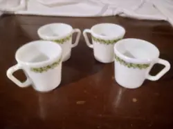 SET OF 4 VINTAGE PYREX GREEN SPRING BLOSSOM/CRAZY DAISY COFFEE CUP MUGS D-HANDLE