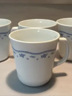 VINTAGE CORNING CORELLE