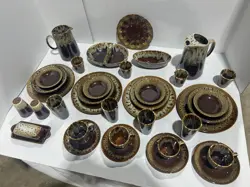 36 PIECES MCCOY POTTERY BROWN GREEN USA VINTAGE PERFECT CONDITION PLATES CUPS