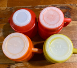 MIXED LOT OF 5 VINTAGE MUGS ANCHOR HOCKING FEDERAL RED ORANGE