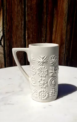 WHITE COFFEE MUG