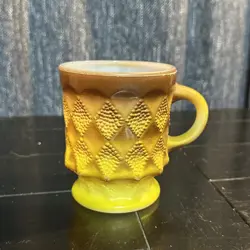VINTAGE 1960-1970S ANCHOR HOCKING/FIRE KING OVEN-PROOF KIMBERLY MUG YELLOW/BROWN