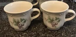 VTG SET OF 2 PFALTZGRAFF GRAPEVINE COFFEE CUPS