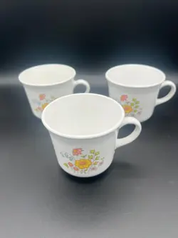 VINTAGE 1980S CORELLE SPRING MEADOWS PATTERN MUGS (SET OF 3)