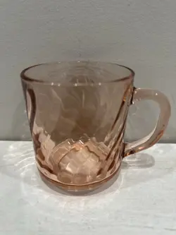 VINTAGE ARCOROC FRANCE ROSELINE PINK SWIRL GLASS COFFEE MUGS CUPS