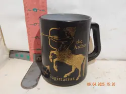FEDERAL MILK GLASS ZODIAC SAGITTARIUS THE ARCHER MUG BLACK AND GOLD USA VTG MCM