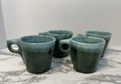 LOT OF 4 VINTAGE HULL GREEN DRIP GLAZE O HANDLE COFFEE MUG CUP OVEN PROOF USA