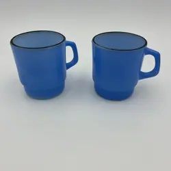 2 VINTAGE FIRE KING STACKING COFFEE MUGS CUPS D HANDLE BLACK BLUE SEE PHOTOS