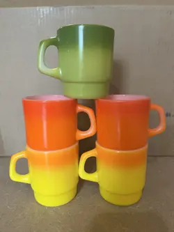 5 VTG ANCHOR HOCKING FIRE KING ORANGE YELLOW, GREEN FADE STACKING COFFEE CUP MUG
