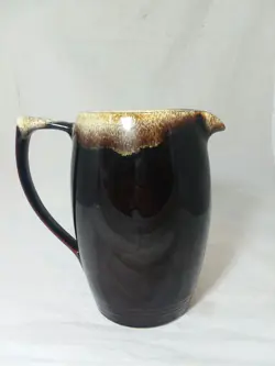 LG VINTAGE PFALTZGRAFF WATER PITCHER DARK BROWN DRIP POTTERY 416 USA 8 1/4
