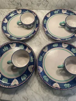 4 VINTAGE ITALIAN VIETRI SOLIMENE HAND PAINTED BIRD DINNER PLATE 10