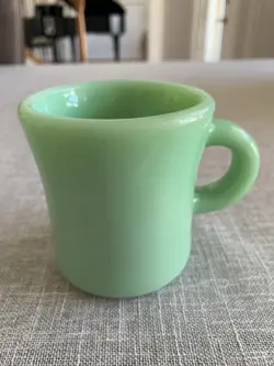 VINTAGE FIRE KING C HANDLE RESTAURANT MUG THICK HEAVY JADEITE