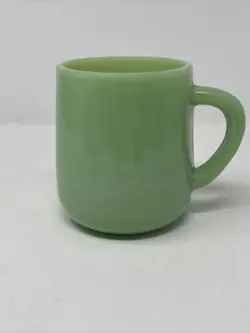 JADEITE GREEN MUG