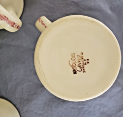 POTTERY RED VINE