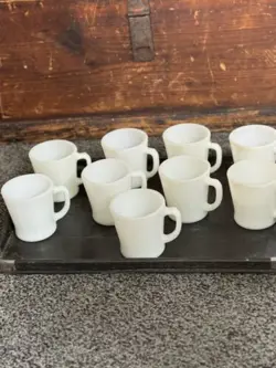 VINTAGE FIRE KING ANCHOR HOCKING MILK GLASS D-HANDLE COFFEE MUGS 10 OZ 9 MUGS