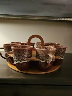 VINTAGE WINART POTTERY COFFEE MUGS AND CREAMER SUGAR CADDY SET MIAMI OKLAHOMA