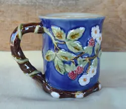 NOUVEAU MAJOLICA