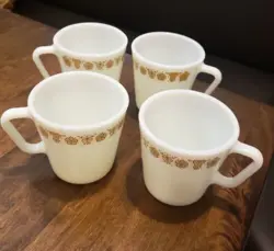 PYREX MICROWAVE SAFE