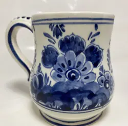 VINTAGE DELFT BLUE MUG MADE IN HOLLAND SIGNED & NUMBERED
