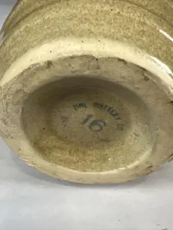 STONEWARE BARREL MUG