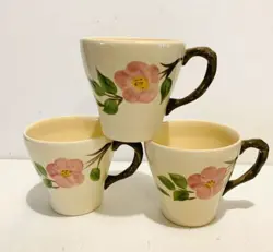 TAPERED MUGS SAUCERS