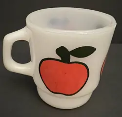 KING APPLE MUG