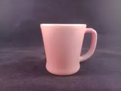 VINTAGE FIRE KING ANCHOR HOCKING D-HANDLE COFFEE CUP MUG TOUPE BROWN MILK GLASS