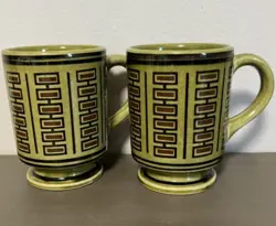 POTTERY PEDESTAL COFFEE