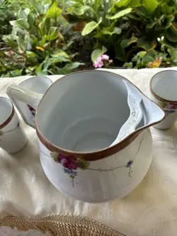 PITCHER ICE
