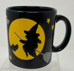 VINTAGE WAECHTERSBACH WITCH ON BROOM BLACK COFFEE MUG HALLOWEEN GERMANY