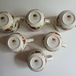 RIMMED MUG