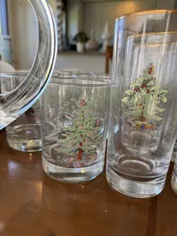 CHRISTMAS TREE DINNER
