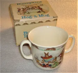 HANDLED HUG-A-MUG