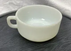 WHITE SOUP BOWL