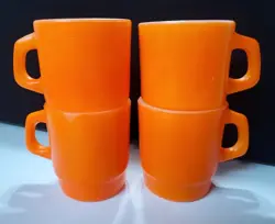 MUGS ORANGE STACKING