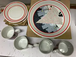 AND SAUCERS EUC