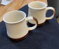 2 VINTAGE HOMER LAUGHLIN HLC COFFEE TEA MUGS
