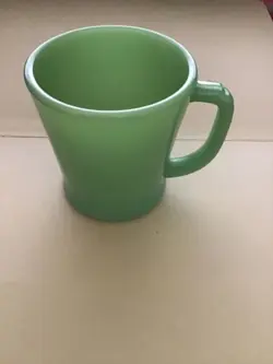 JADEITE HANDLE CUP/MUG