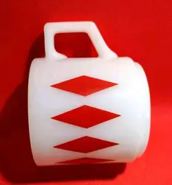 RED DIAMOND MUG