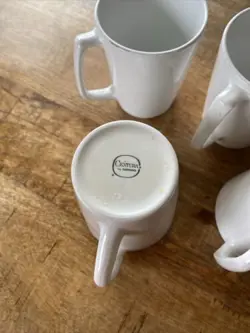 CUPS WHITE HANDLE