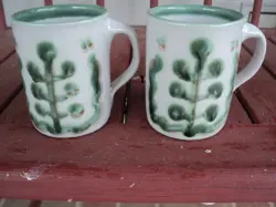 HADLEY VINTAGE MUGS