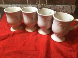 FOOTED COFFEE CUPS