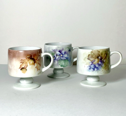 PAINTED PORCELAIN FOOTED