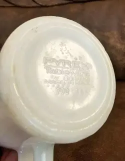 VINTAGE PYREX 709