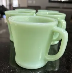 VTG FIRE KING JADEITE JADITE GREEN D HANDLE MUG OVEN WARE GLASS COFFEE CUPS 5