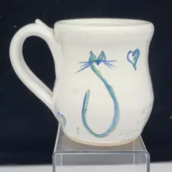 DESIGN VTG SIGNED