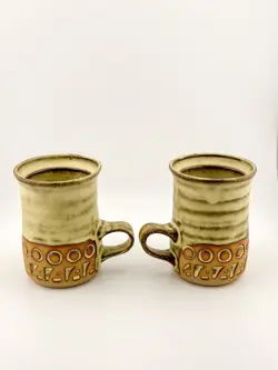 MUGS VINTAGE 1970S