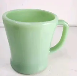 VINTAGE JADEITE FIRE KING OVEN WARE COFFEE MUG CUP D HANDLE MILK GLASS